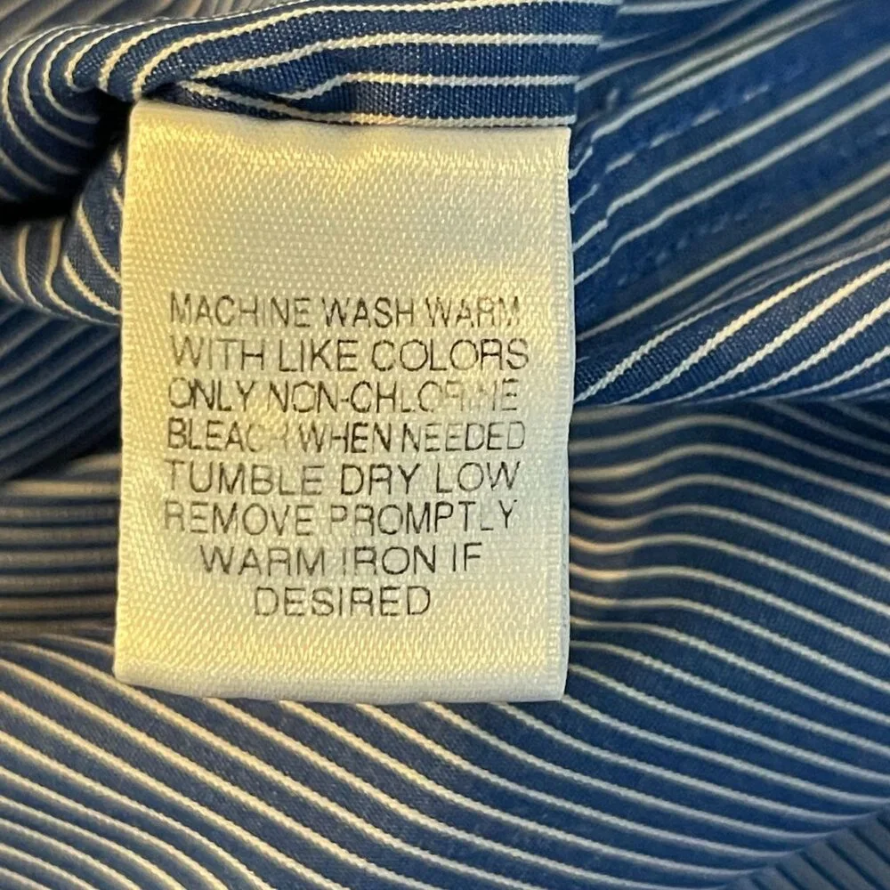 Roundtree & Yorke Blue & White Striped Cotton mens's  Button-Down Shirt M‎